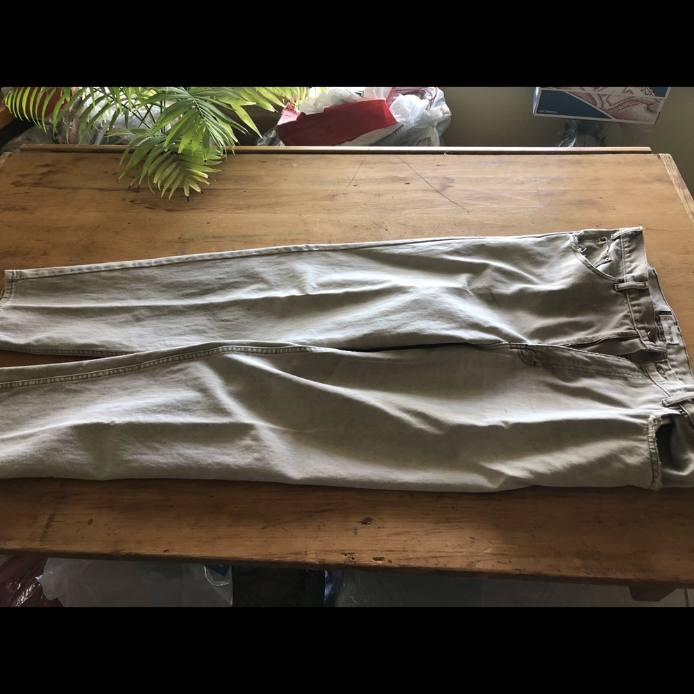 Men’s canyon river blue khaki jeans